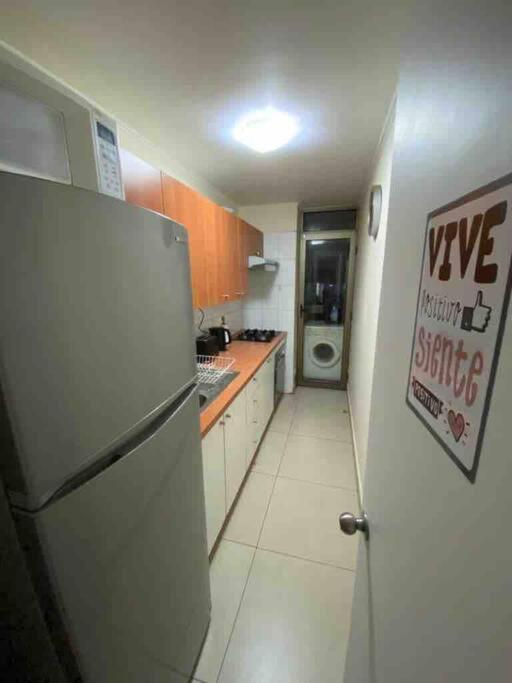 Comodo Departamento En El Centro De Stgo Apartment Сантяго Екстериор снимка